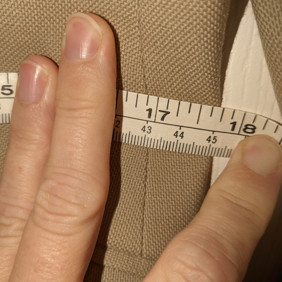 Talbots Wool Blazer Light tan with Gold Buttons Fully lined Size 10 Petite - Picture 14 of 16